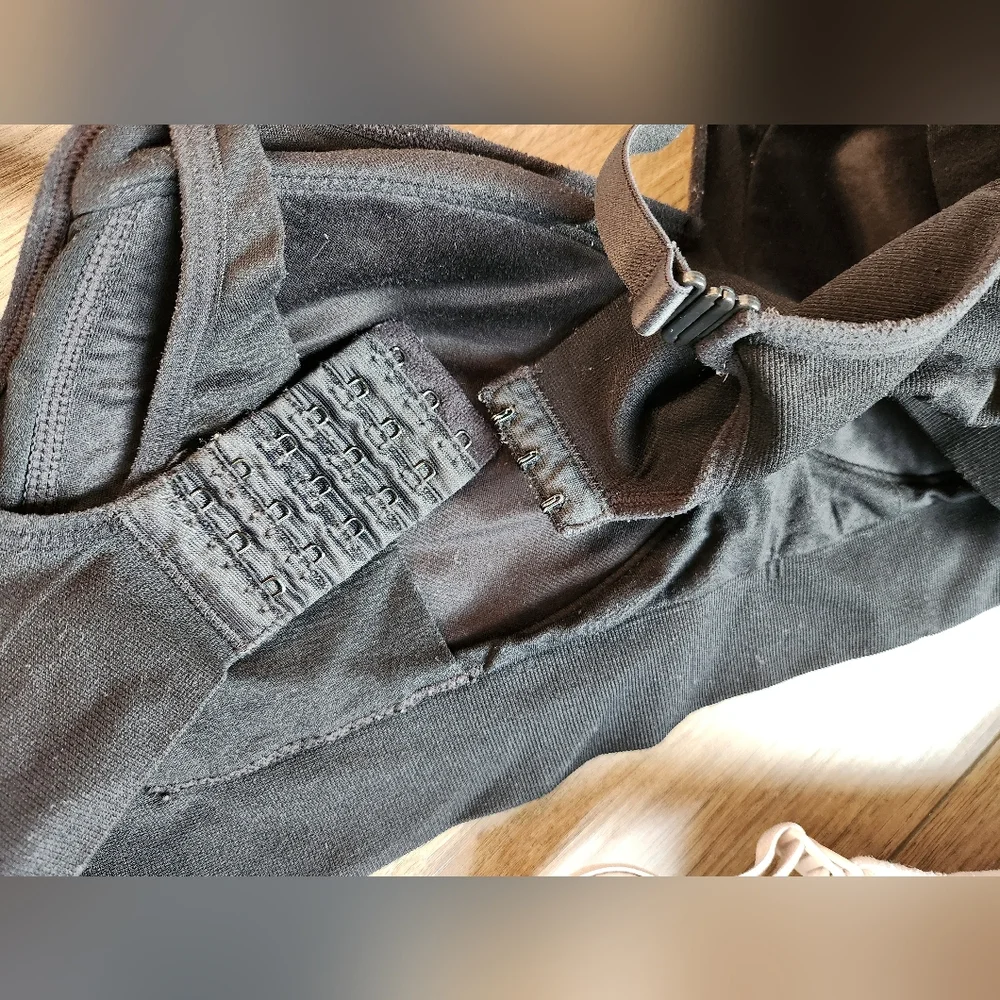 Set of 3 Auden Nursing Snap down bras Size medium - Picture 14 of 14